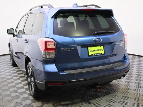 Used 2017 Subaru Forester 2.5i Premium AWD/4WD image 3