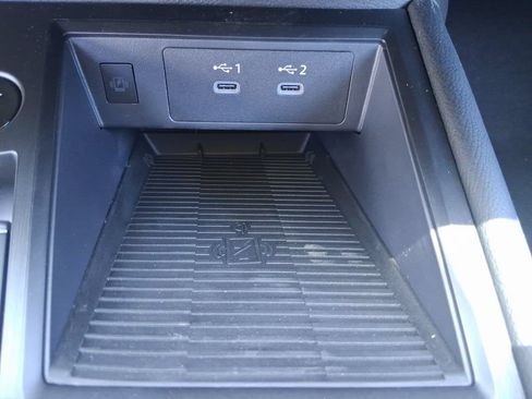 New 2026 Nissan Kicks SR FWD image 34