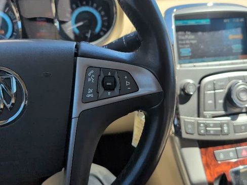 Used 2012 Buick LaCrosse Convenience FWD image 16