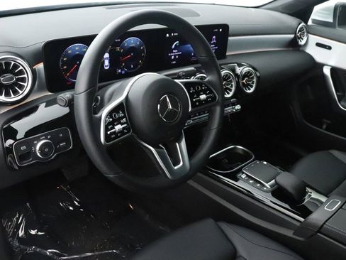 Certified 2022 Mercedes-Benz CLA 250 image 17