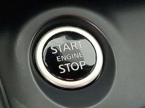 Used 2024 Nissan Kicks S image 19