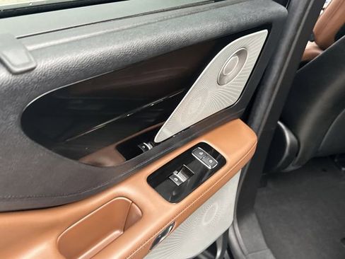 Certified 2023 Lincoln Aviator Reserve w/ Equipment Group 201A image 12