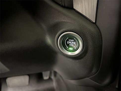 Used 2022 GMC Sierra 2500 Denali w/ Denali Ultimate Package image 16