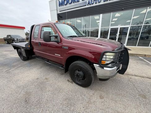 Used 2004 Ford F350 Lariat image 2