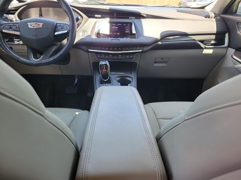 Used 2020 Cadillac XT4 Premium Luxury w/ Enhanced Visibility Package FWD image 14