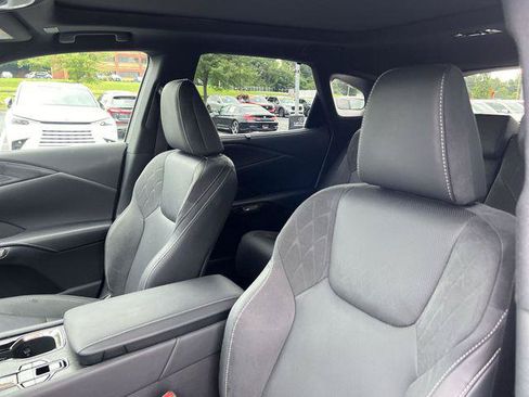 Certified 2025 Lexus RX 350 AWD w/ Convenience Package image 9