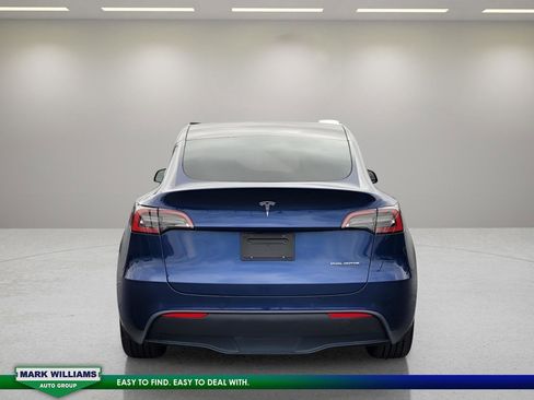 Used 2022 Tesla Model Y Long Range image 5