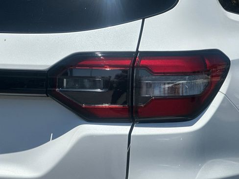 New 2025 Honda Pilot Touring image 23