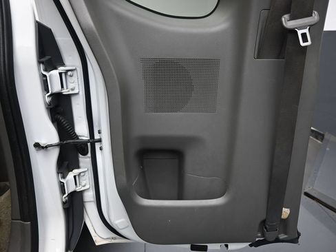 Used 2018 Nissan Frontier S RWD image 20