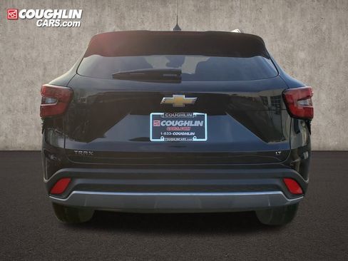 New 2026 Chevrolet Trax LT w/ Sunroof Package image 4