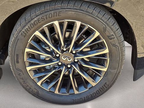 Used 2025 INFINITI QX80 Autograph AWD/4WD image 11