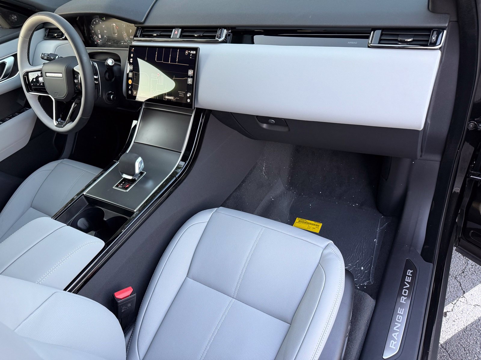New 2026 Land Rover Range Rover Velar S AWD/4WD image 19
