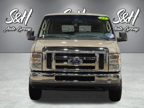 Used 2012 Ford E-350 and Econoline 350 XLT RWD image 10