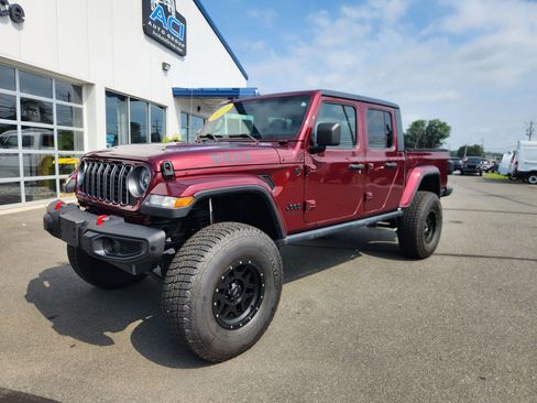 Used 2021 Jeep Gladiator Sport image 6