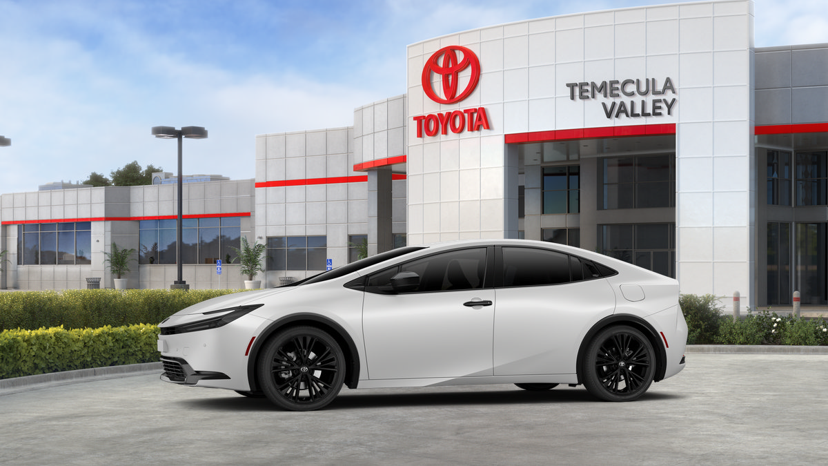 New 2027 Toyota Prius FWD image 5