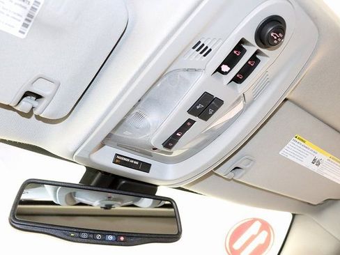 Used 2011 GMC Terrain SLT image 19