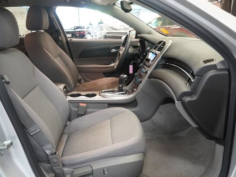 Used 2013 Chevrolet Malibu LS FWD image 31