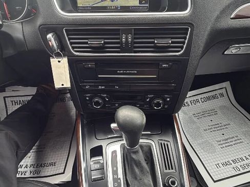Used 2011 Audi Q5 2.0T Premium Plus image 15