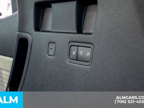 Used 2024 Hyundai Palisade Calligraphy image 17