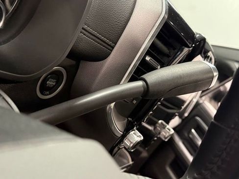 Used 2022 RAM 3500 Laramie image 22