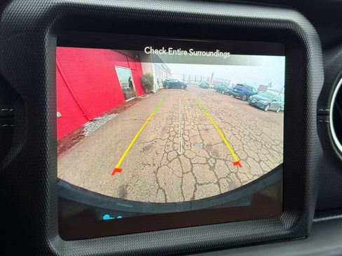 Used 2023 Jeep Wrangler Unlimited Sahara image 17