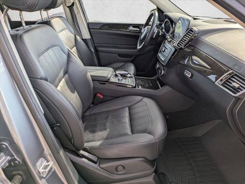 Used 2017 Mercedes-Benz GLS 450 4MATIC image 24