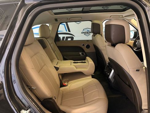 Used 2018 Land Rover Range Rover Sport HSE image 24