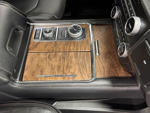 Used 2021 Ford Expedition Max Platinum image 14