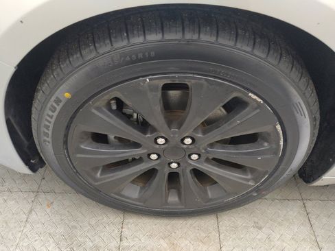 Used 2019 Ford Fusion SE image 31