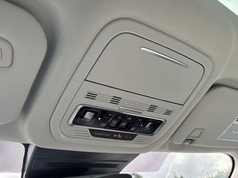 New 2026 Lincoln Nautilus Premier w/ Equipment Group 102A AWD/4WD image 32