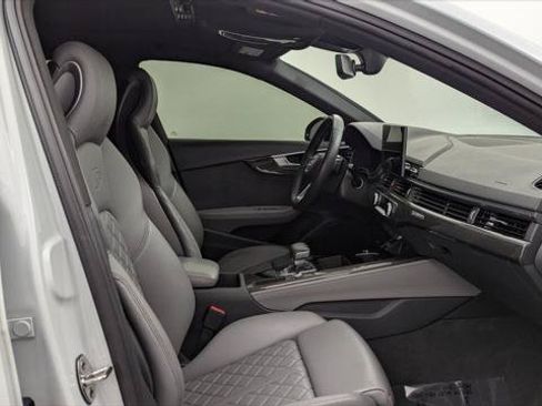 Used 2022 Audi S4 Premium Plus w/ Premium Plus Package AWD/4WD image 21