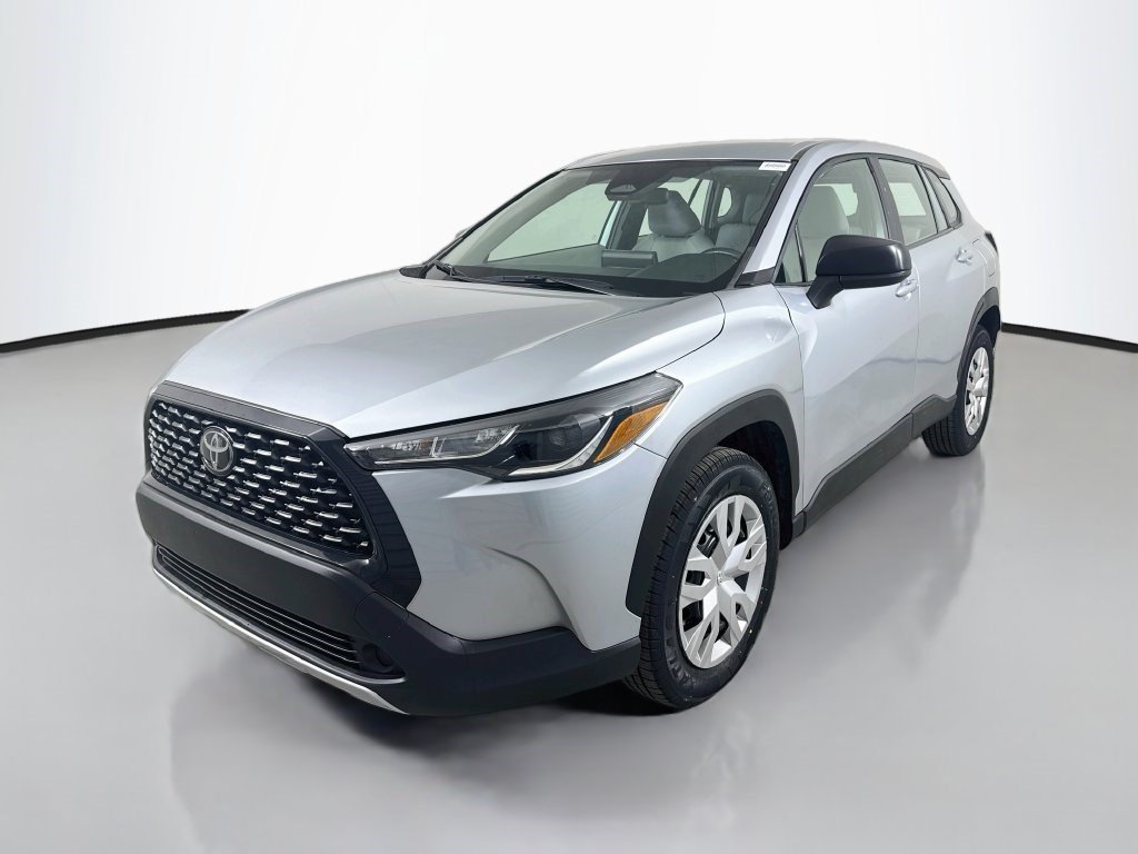Used 2025 Toyota Corolla Cross L FWD image 4