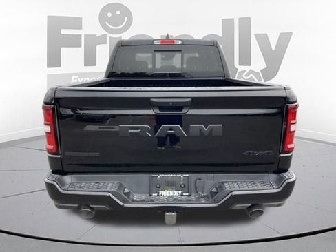 Used 2025 RAM 1500 Big Horn AWD/4WD image 4