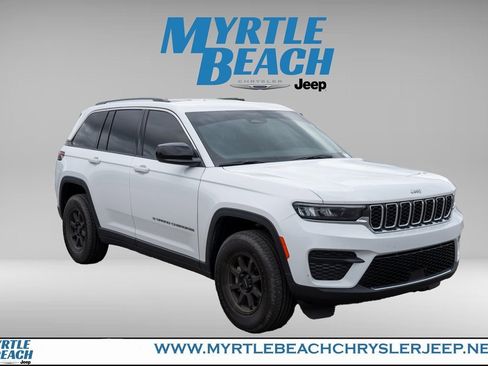 Certified 2023 Jeep Grand Cherokee Laredo image 8