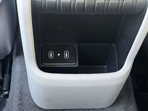 Used 2025 Hyundai Kona SEL image 9