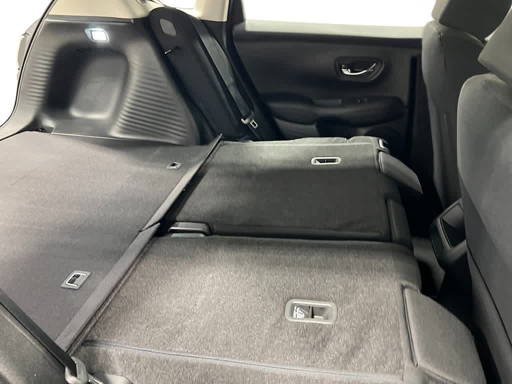 Certified 2025 Honda HR-V LX image 28