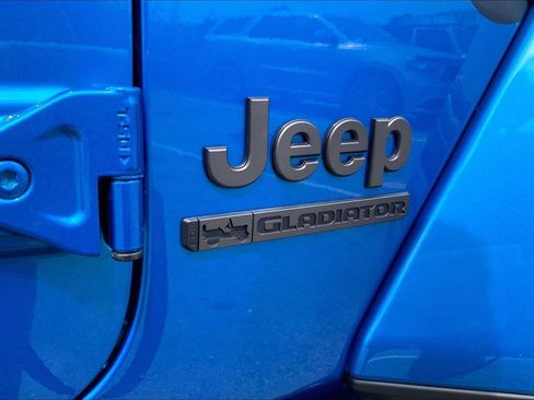 Used 2021 Jeep Gladiator Sport w/ Quick Order Package 24Q 80Th AWD/4WD image 8