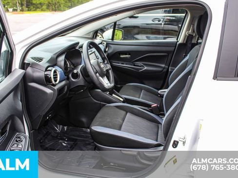 Used 2024 Nissan Versa SV FWD image 16
