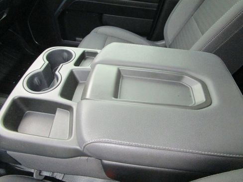 Used 2024 GMC Sierra 1500 SLE w/ X31 Off-Road Package image 48