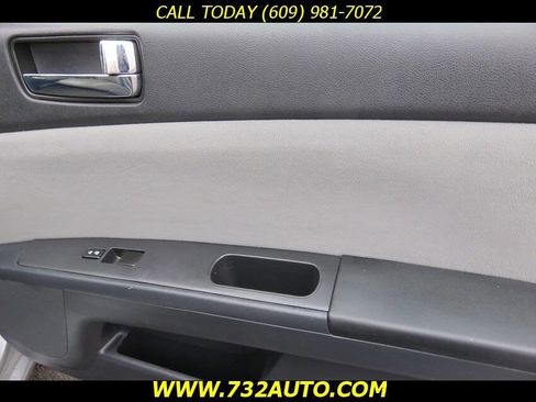 Used 2010 Nissan Sentra 2.0 S image 25