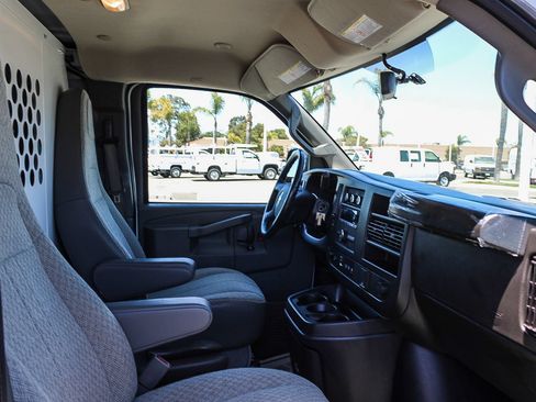 Used 2023 Chevrolet Express 2500 w/ Driver Convenience Package RWD image 12
