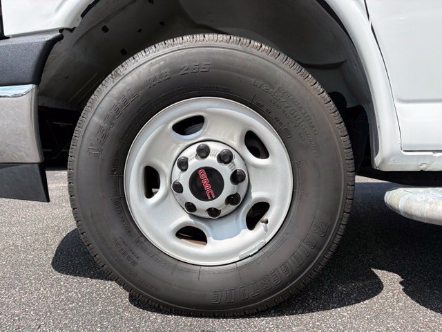 Used 2025 GMC Savana 2500 w/ Driver Convenience Package RWD image 18