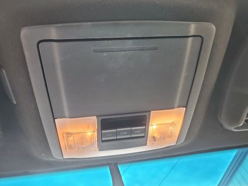 Used 2017 Ford Expedition EL XLT image 33