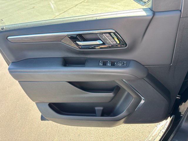 Used 2025 Chevrolet Tahoe LT AWD/4WD image 17