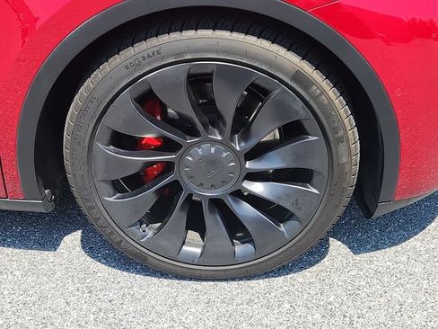 Used 2022 Tesla Model Y Performance AWD/4WD image 8