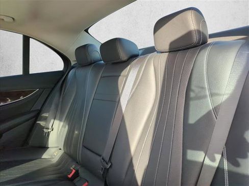 Used 2017 Mercedes-Benz E 300 image 20