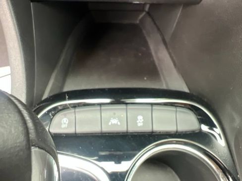Used 2023 Buick Encore GX Select FWD image 29