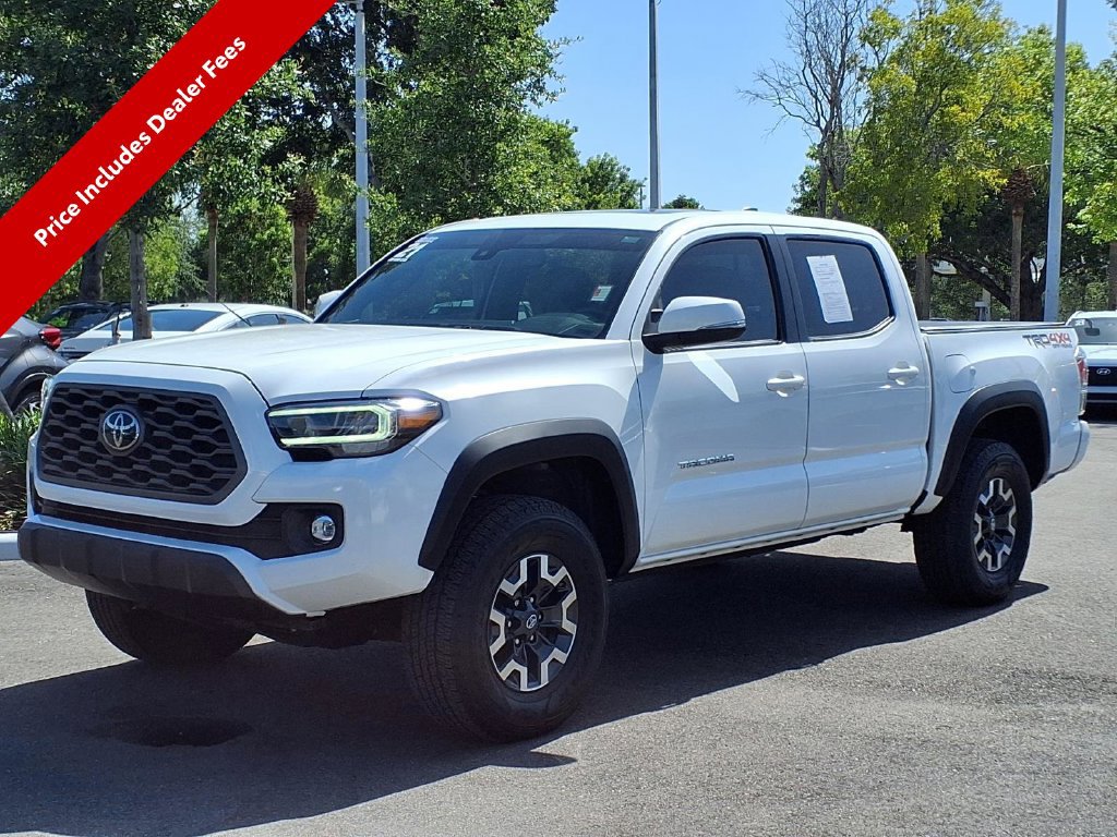 Used 2021 Toyota Tacoma TRD Off-Road w/ TRD Premium Off Road Package AWD/4WD image 4