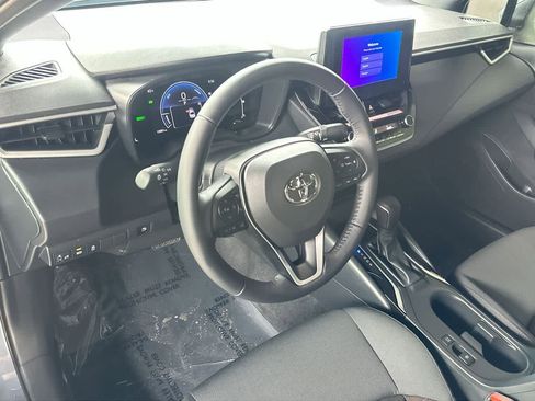 Used 2026 Toyota Corolla SE FWD image 13