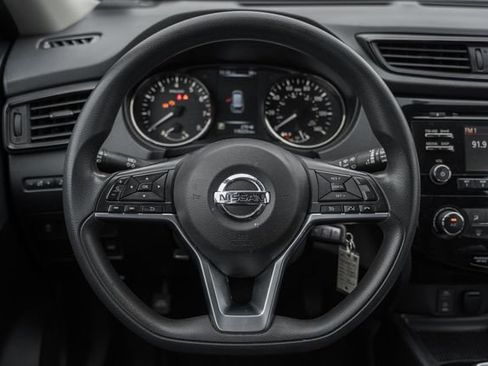 Used 2017 Nissan Rogue S image 30